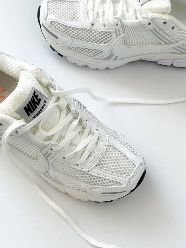 36-45 р кросівки Nike Zoom Vomero 5 White