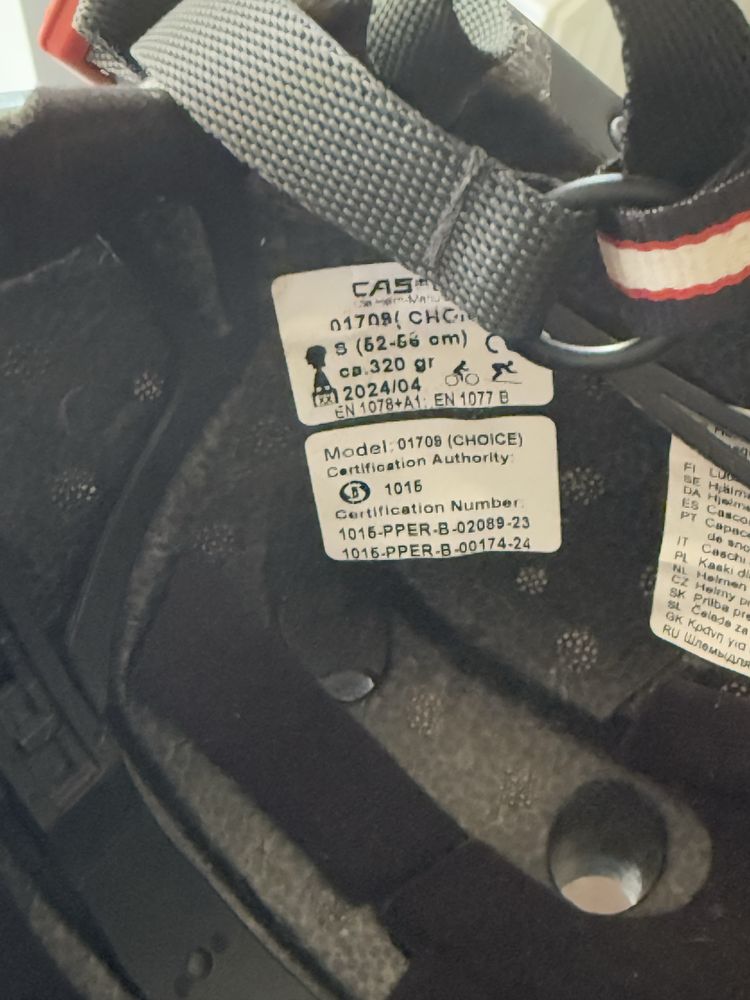 Kask jeździecki firmy casco