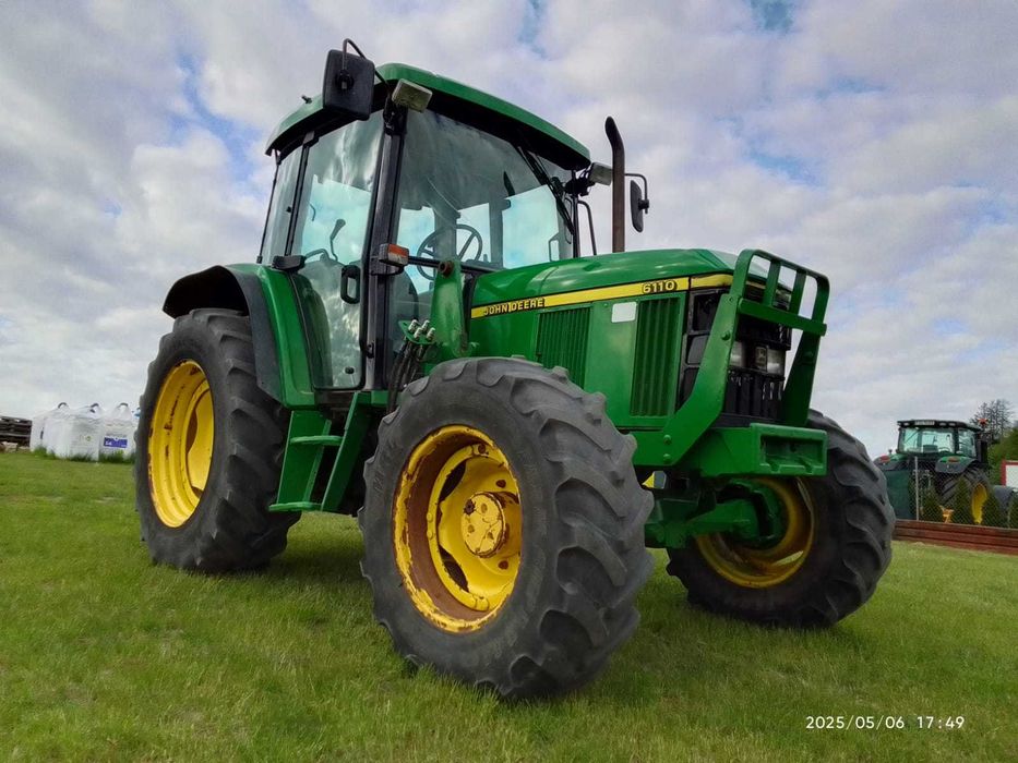 Ciągnik JOHN DEERE 6110SE 85KM z ładowaczem czołowym turem mechaniczny