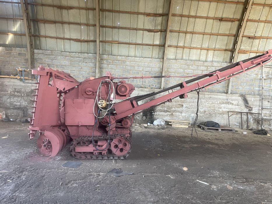 Погрузчик для зерна щебня угля сельхозпродукции