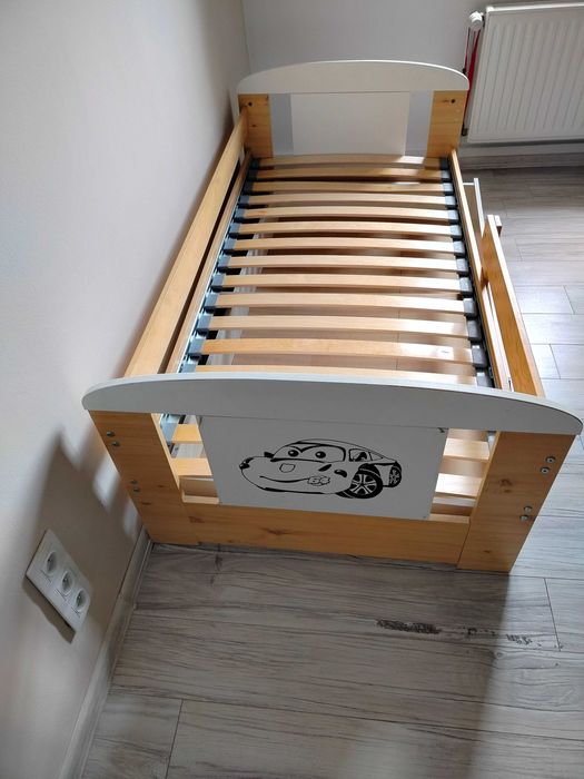 Łóżko dziecięce.