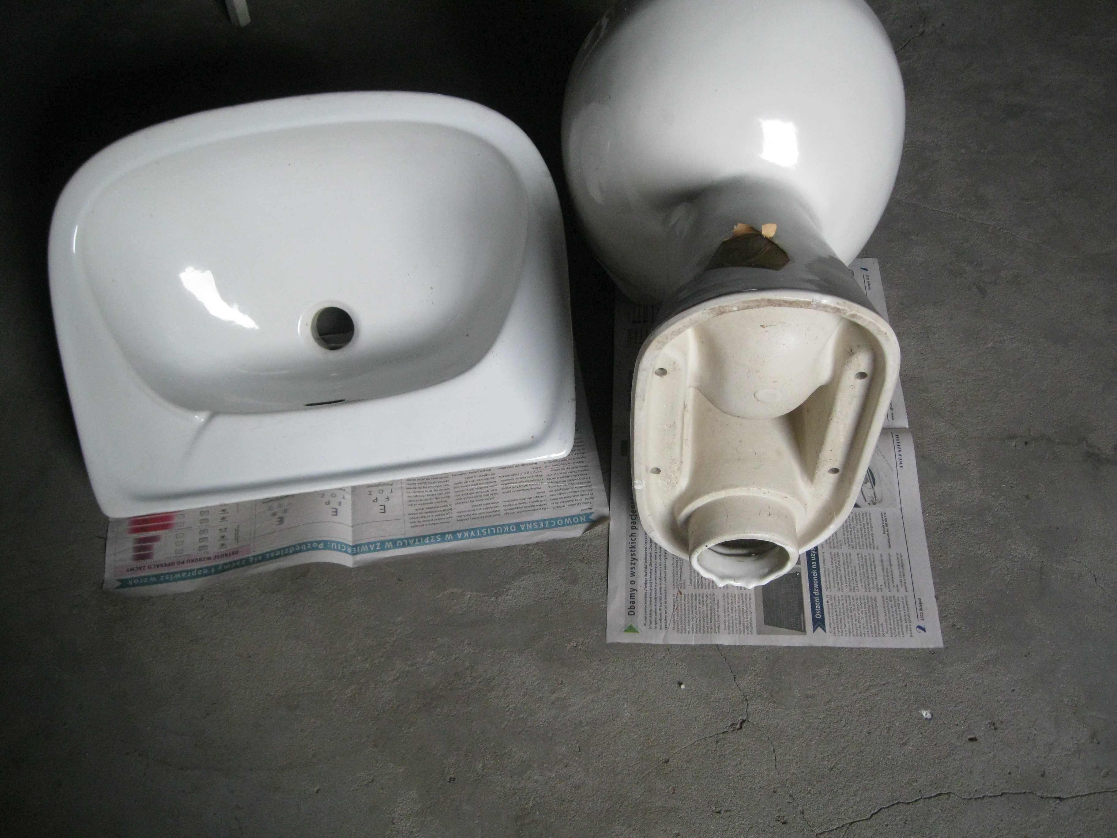 Sedes WC, umywalka gratis