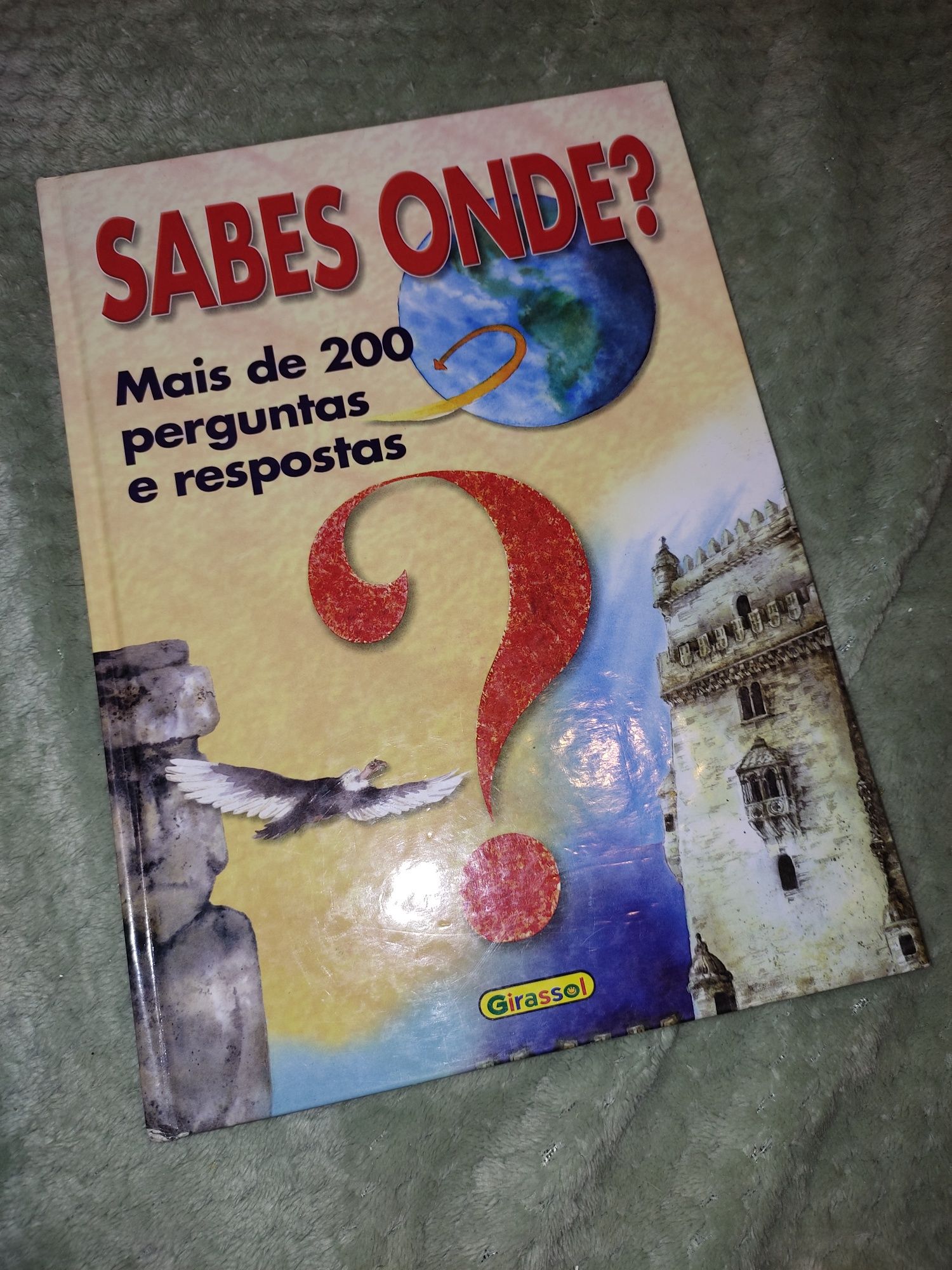 Livros variados.