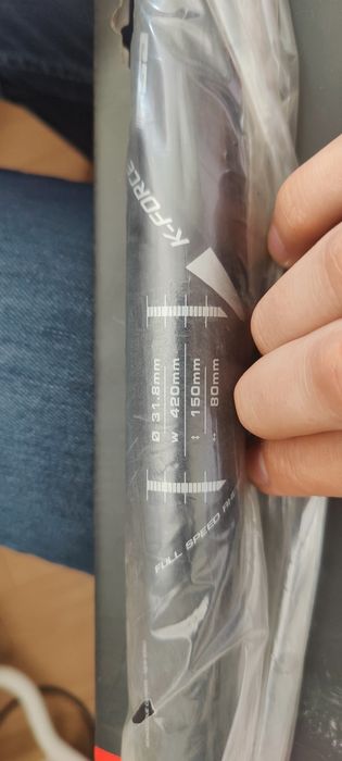 Kierownica FSA karbon nowa.