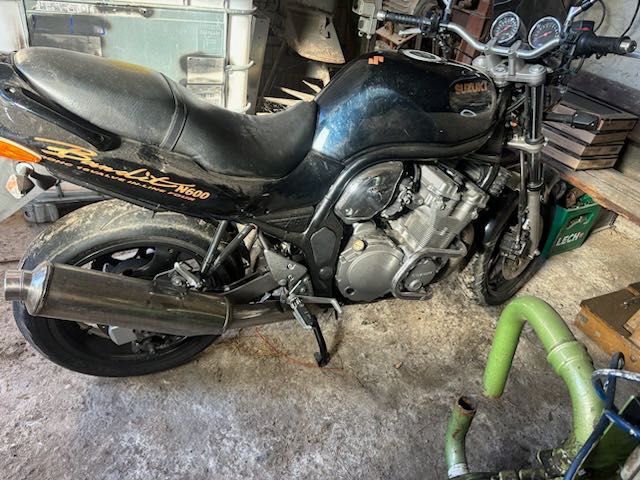 Suzuki bandit n600