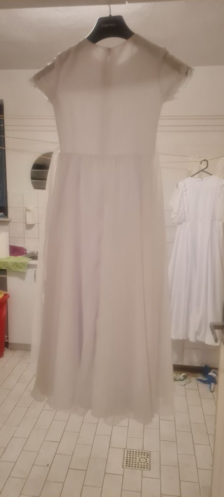 Elegancka sukienka na I Komunię Św.