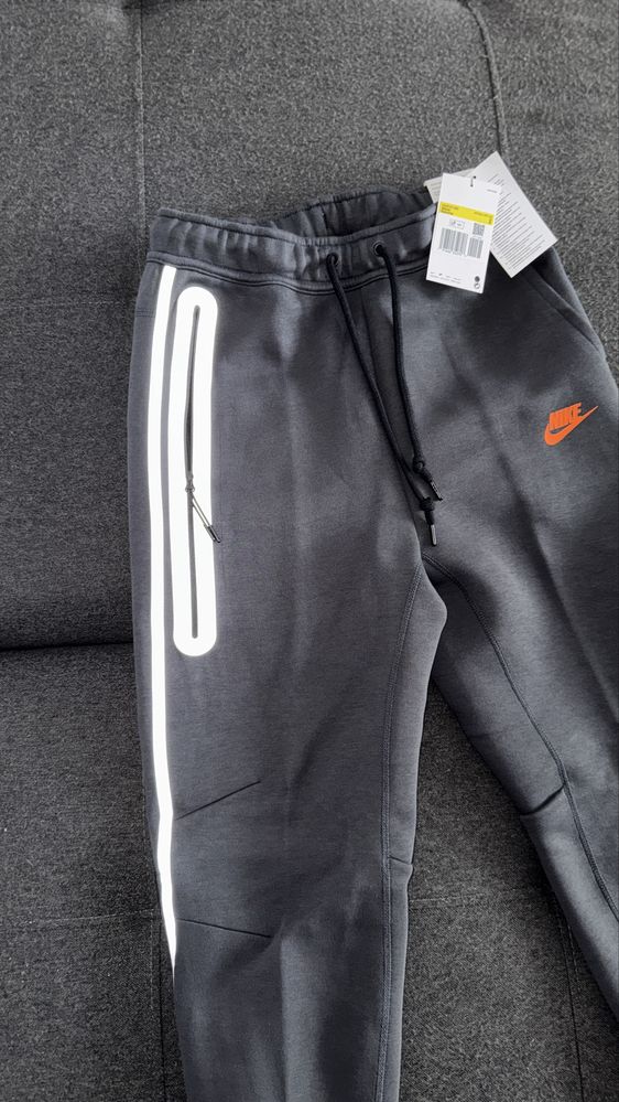 Nike Tech Fleece Joggers Szare | Rozmiar S | Nowe, Oryginalne