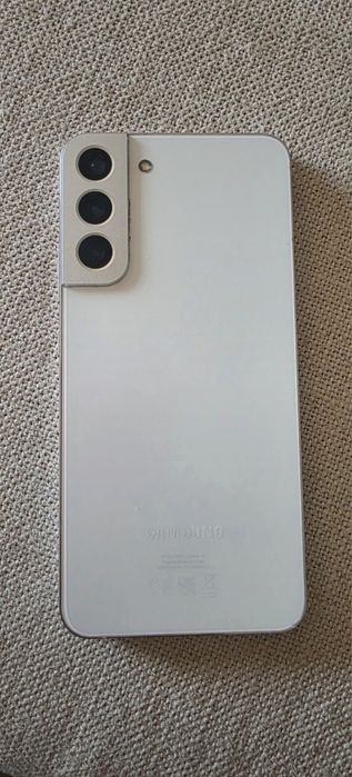 Samaung Galaxy S22 PLUS