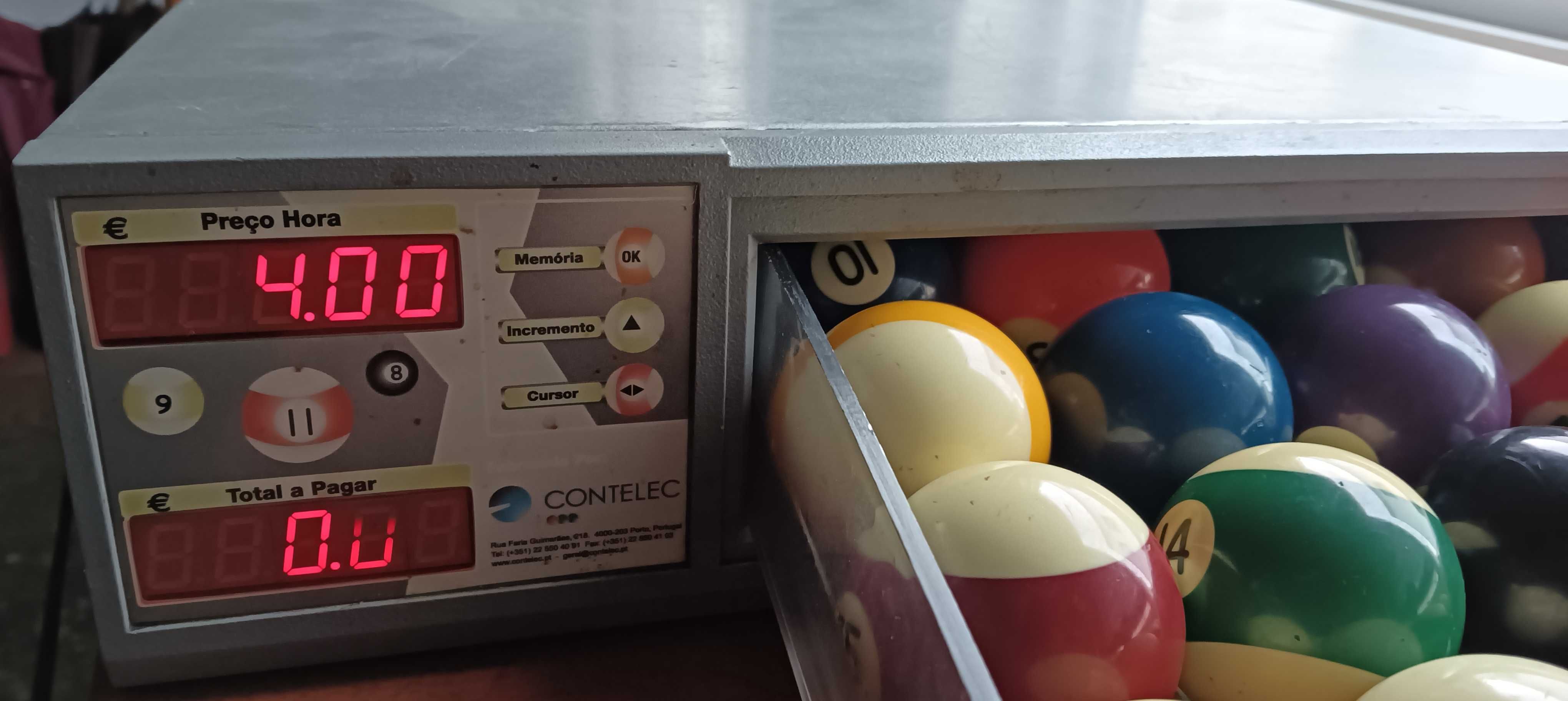 Contador de Tempo de Snooker CT150 Contelec com jogo de bolas