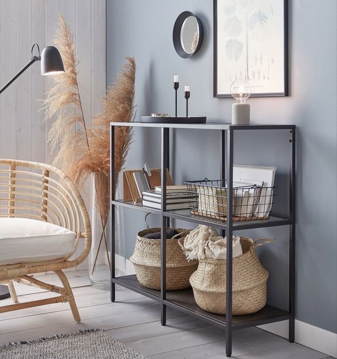 Estante IKEA VITTSJÖ — Preto/Vidro — Em ótimo estado!