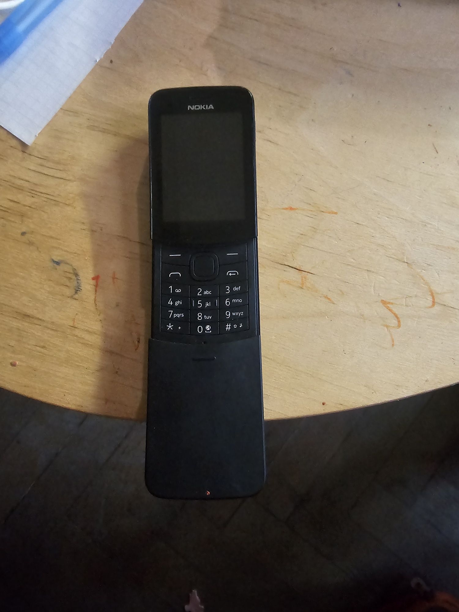 Nokia 8110.  4G.