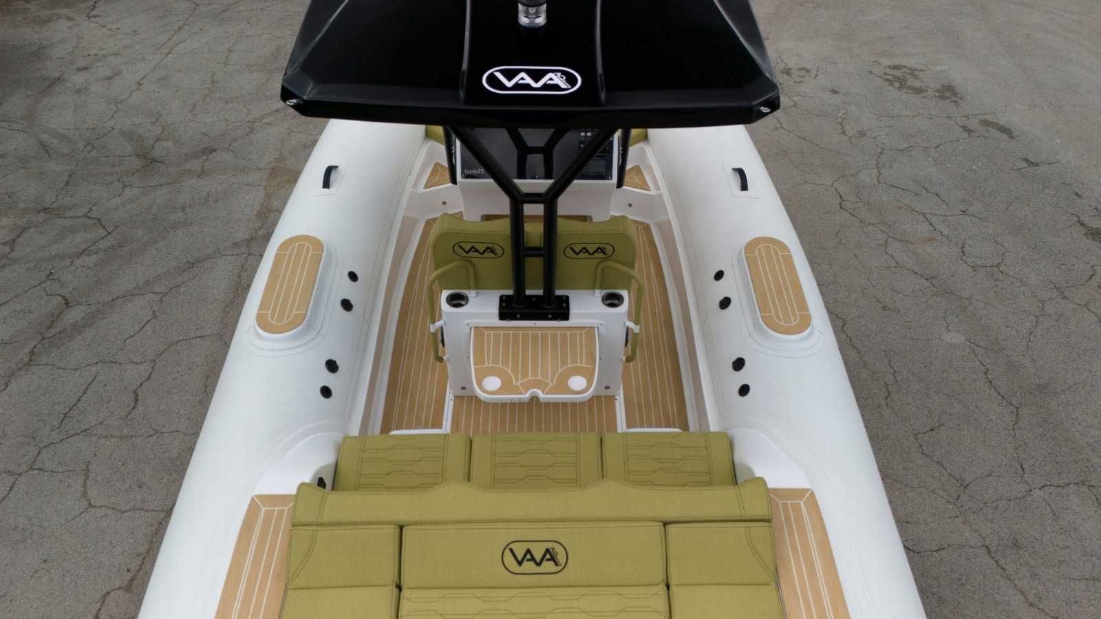 Nowy LuxRIB 25 dł. 8,20m/16os, + Fullopcje OD RĘKI - od boatcenter.pl