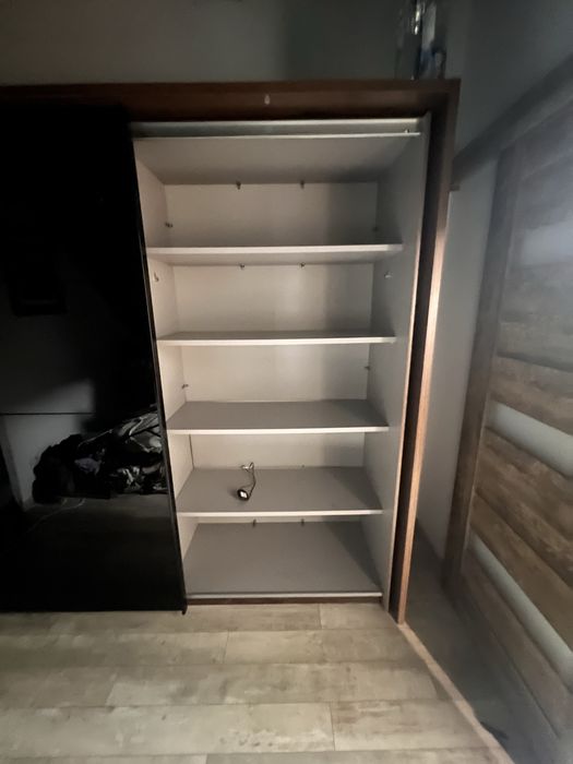 Szafa, drzwi przesuwne