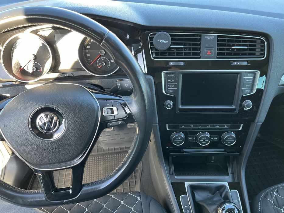 Volkswagen Golf 7 Variant 2016 • Alltrack • 1.6 TDI • Механіка