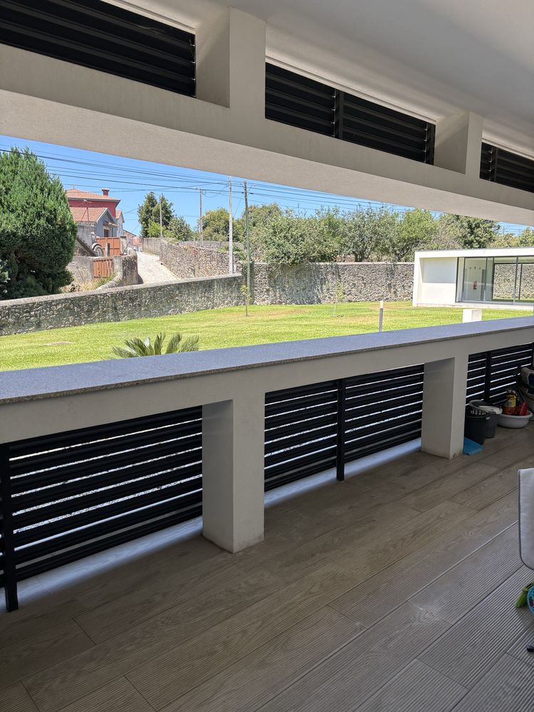 Apartamento T2 em Condominio fechado com Jardim privado de 100m2