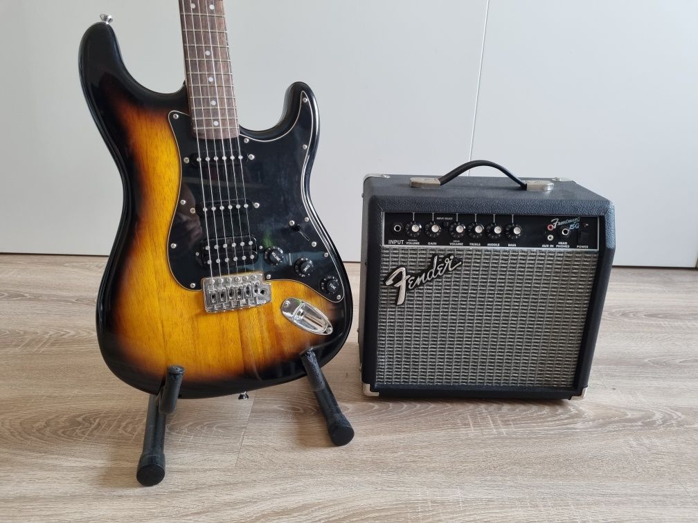 Fender Squier Stratocaster HSS Sunburst COMO NOVA