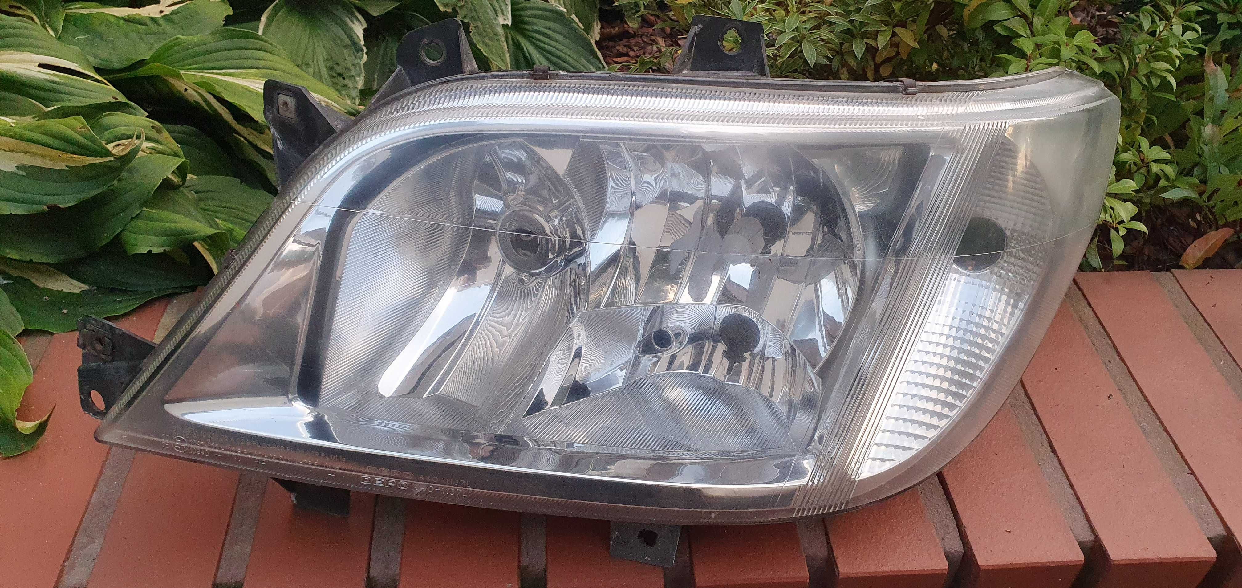 Lampa reflektor Mercedes Sprinter 316  W903  2000 - 2006r