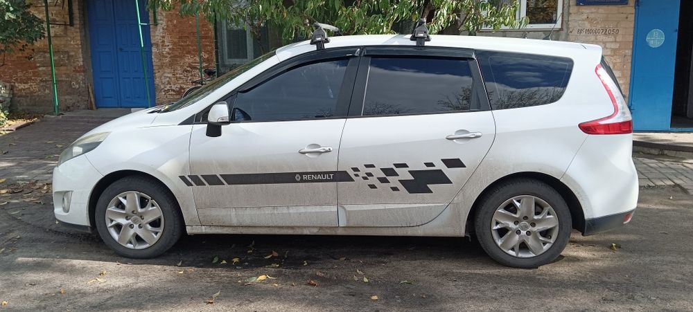 Продаю Renault Grand scenik 3