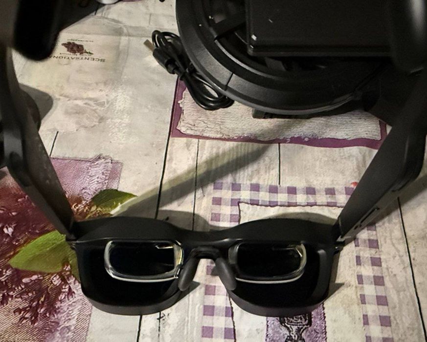 VR окуляри Xreal air 2 pro