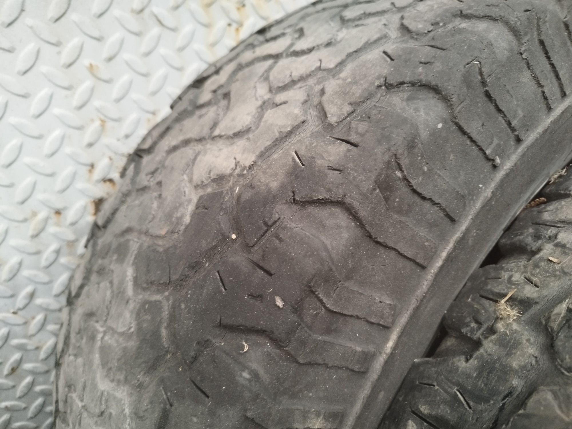 Pneus BFGoodRich 285/75/16
