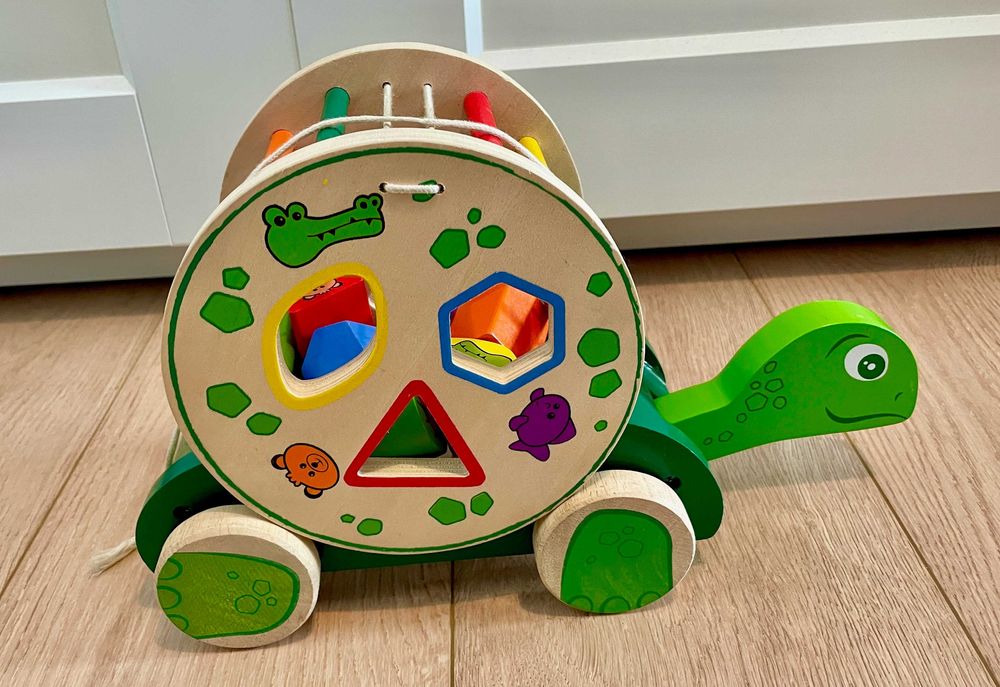 Brinquedo de madeira – Tartaruga com formas geométricas