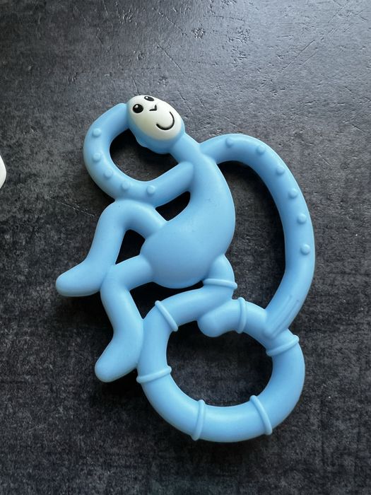 Zestaw gryzaków grzybek Mombella matchstick monkey 2 wodne