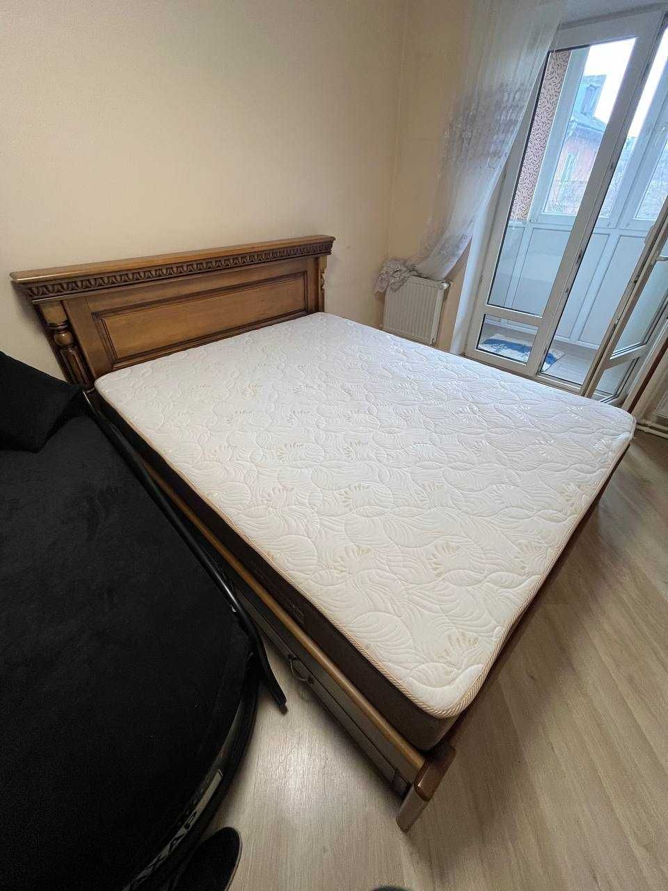 Продаж комплекту меблів для спальні