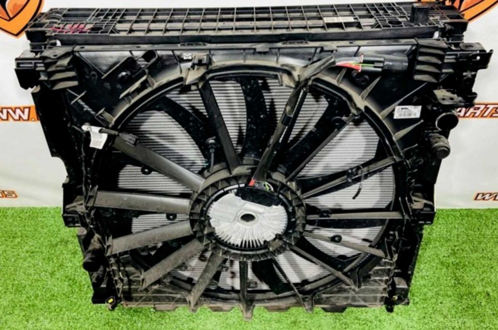 Панель передняя вентилятор, телевизор, радиатор Range Rover L460 Шрот