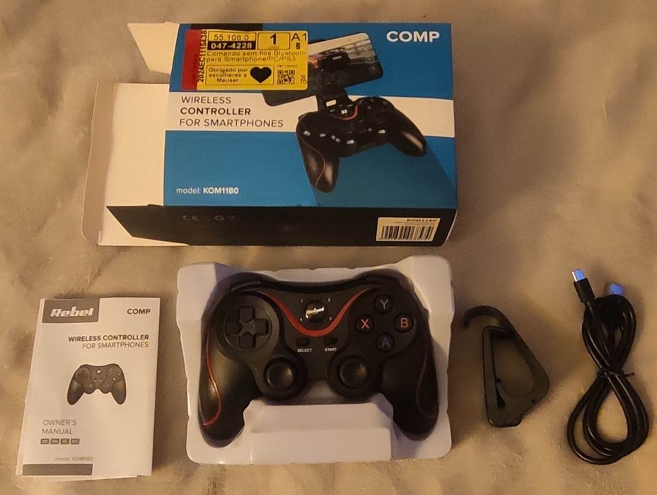 Comando Bluetooth compatível com : 
Android / IOS / PC / PS3