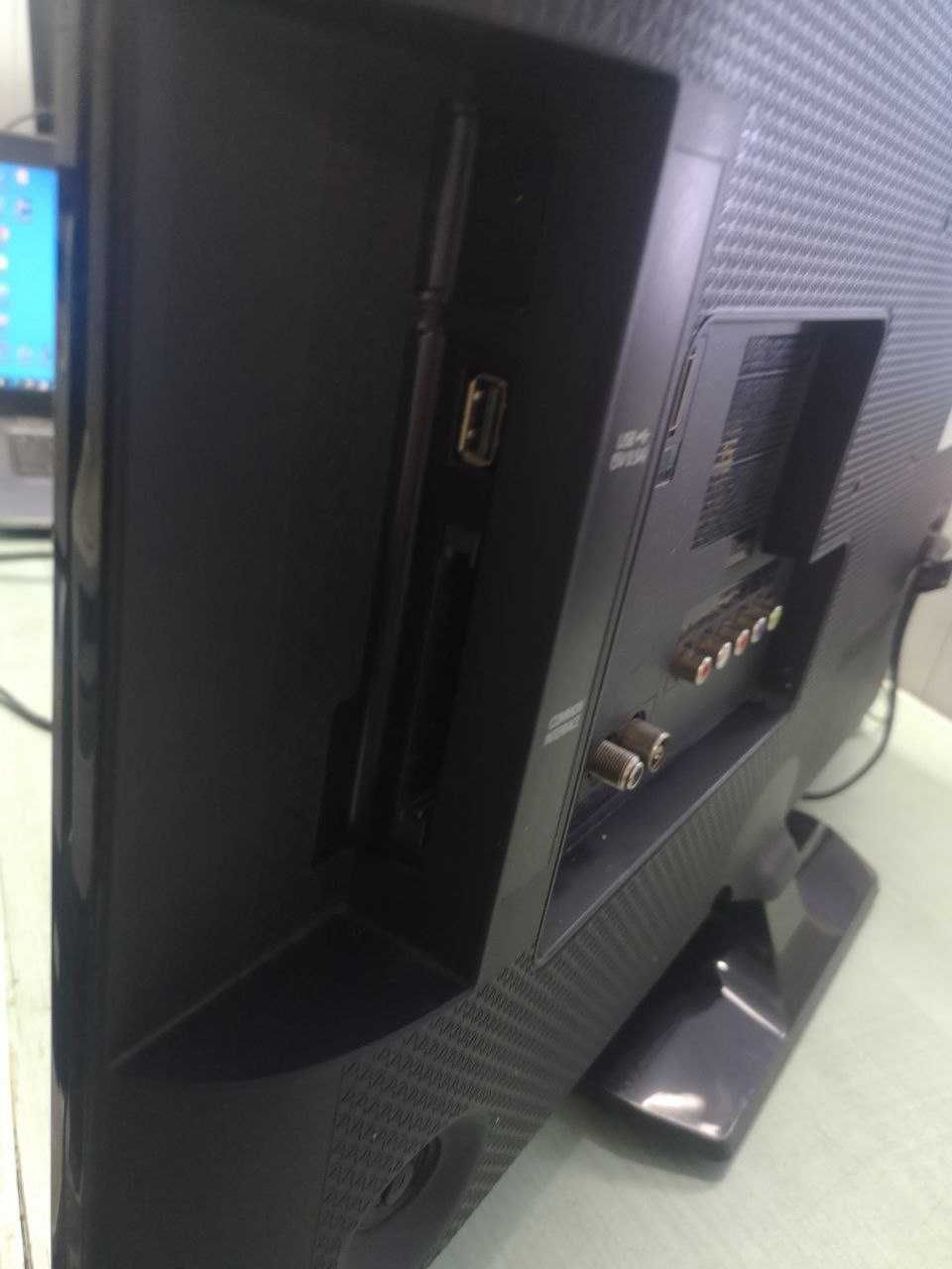 Телевізор Samsung UE24H4070AU БИТА МАТРИЦЯ 24"