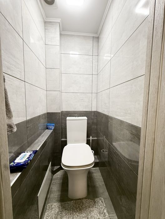 Продаж 2к квартири вул. І.Зріні