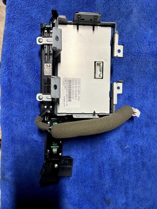 Radio NIssan GTR R35 09-
