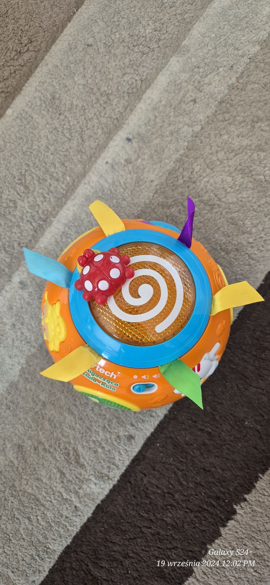 Migocząca hula - kula Vtech