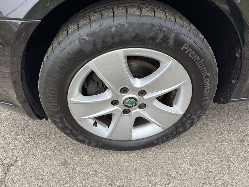 Skoda Octavia 1.8 tsi з Швейцарії