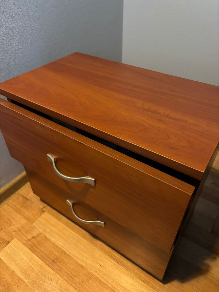 Szafka nocna z szufladkami