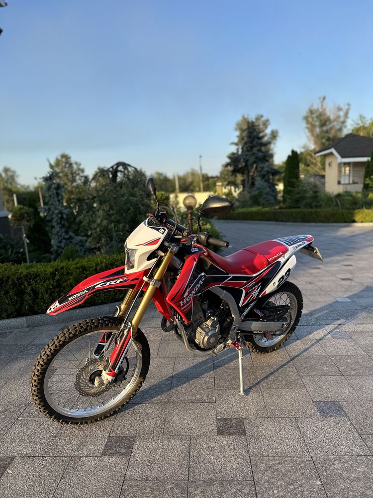 Honda crf 250 L.