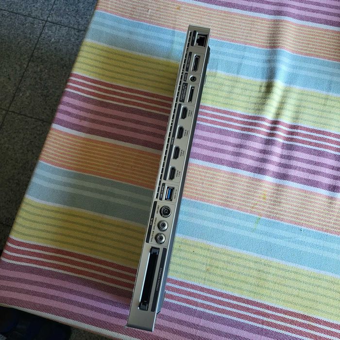 Televisão Samsung series 9 9000 Class