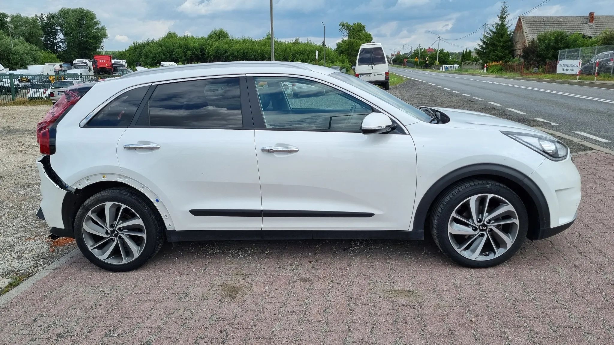 Kia Niro 1,6 Hybryda Automatyczna Skrzynia Biegów Skórzane Fotele Kamera cofani