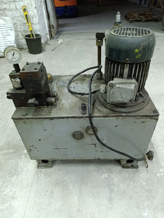 Гідростанція маслостанція