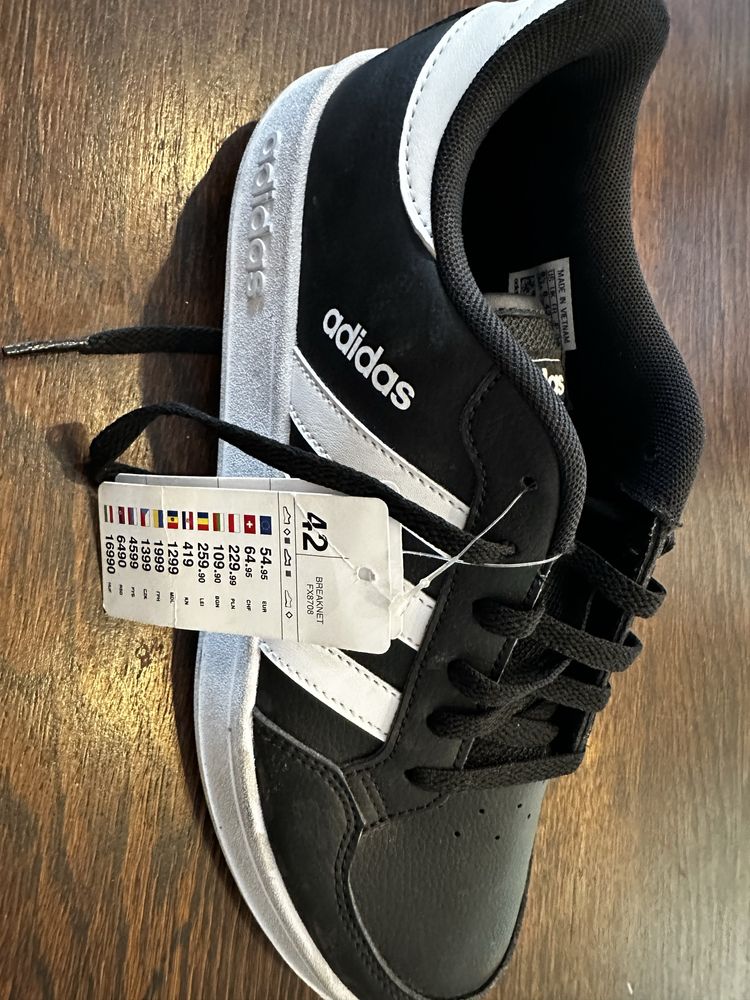 Adidas but pojedynczy
