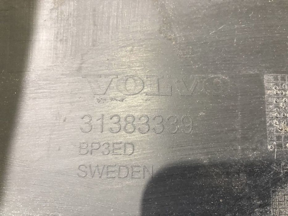 Бампер задний Volvo V90 CC // 2020-2023 г. // спойлер диффузор юбка