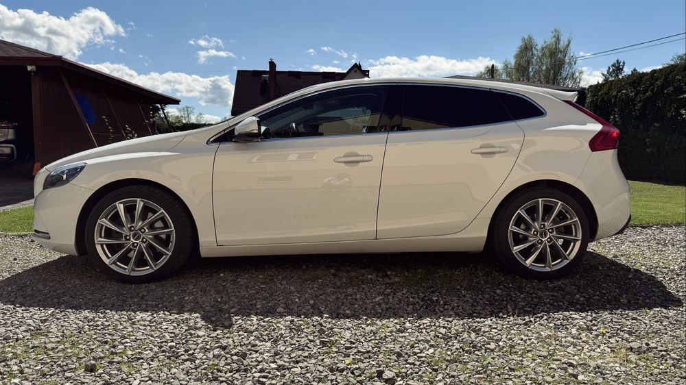 VOLVO V40 D3 150KM 5cyl