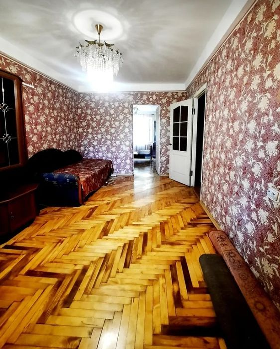 Продажа 2-х комнатной квартиры на Бабурке.