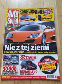 Czasopismo Auto Świat z 2004 roku (październik)