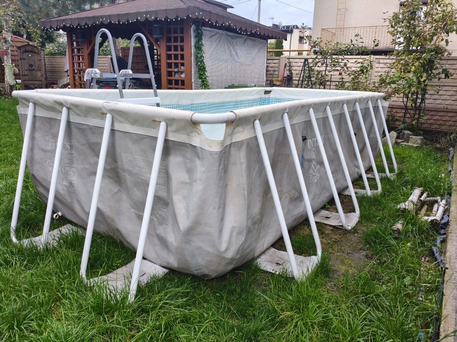 Basen Bestway 4,00 x 2,00 x 1,00 z pompą i drabinką