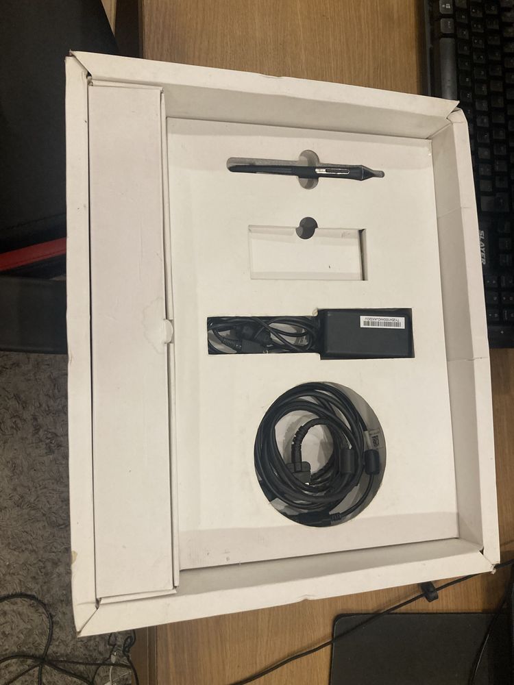 Mesa digitalizadora wacon cintiq 16