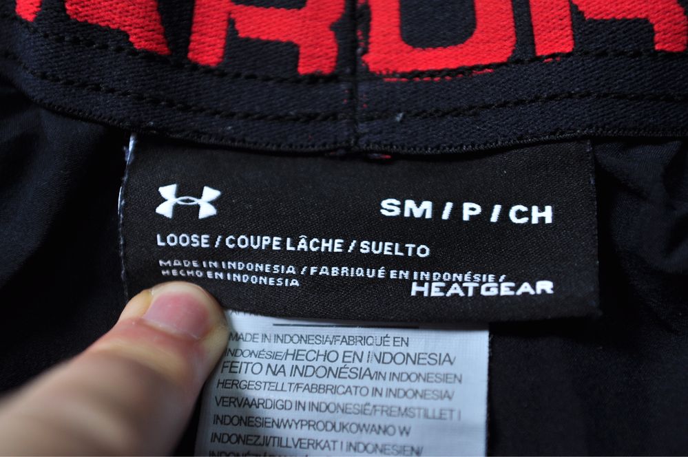 Under Armour оригинал мужские шорты на лето чёрные