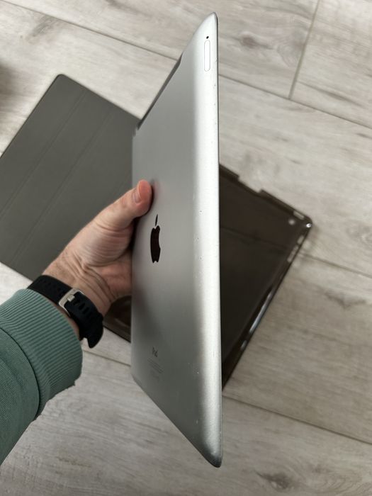 Apple iPad 4  A1460  64GB