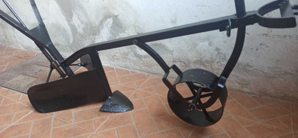 Arado Manual Antigo Restaurado