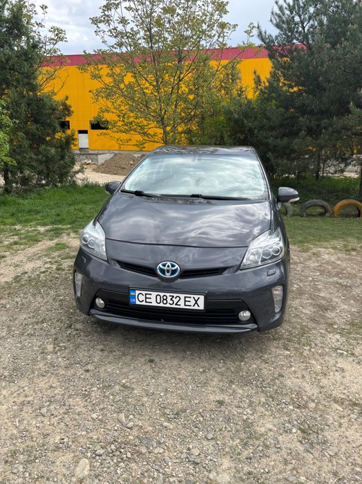Здам авто Toyota Prius  в оренду під таксі